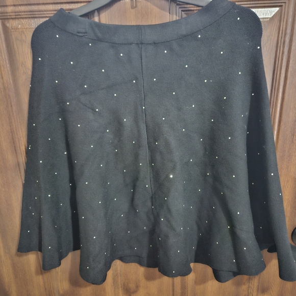 Nwt Carmen poncho- medium - Picture 2 of 7